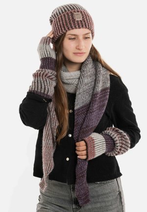 Knit Factory REMY - Muts - velvet plum