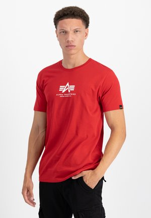 BASIC - T-shirt imprimé - speed red white