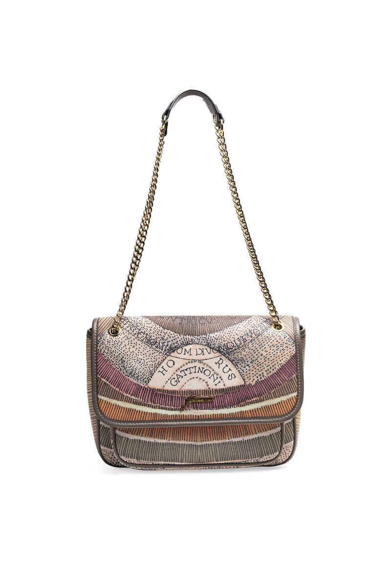 Borsa a spalla in pelle con tracolla in catena dorata, caratterizzata da un design testurizzato multicolore e un patta frontale con dettagli stampati.