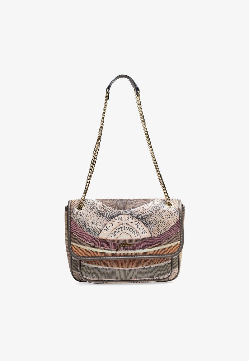 Borsa a spalla in pelle con tracolla in catena dorata, caratterizzata da un design testurizzato multicolore e un patta frontale con dettagli stampati.