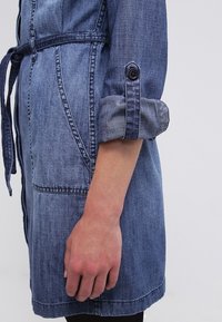 edc by Esprit Robe en jean - blue