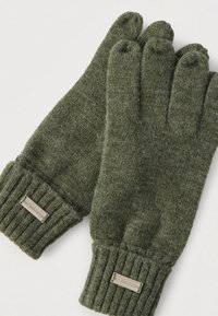 Zelene pletene rokavice z rebrastim robom, z teksturirano površino in kovinsko nalepko na robu. Petprstna zasnova za večjo spretnost.