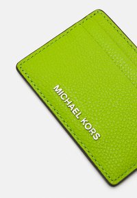 MICHAEL Michael Kors JET SET CARD HOLDER - Novčanik - pear