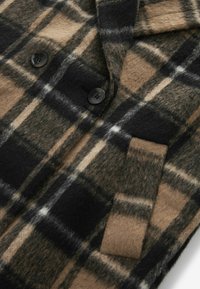 Next LONGLINE CHECK  - Klasický kabát - brown