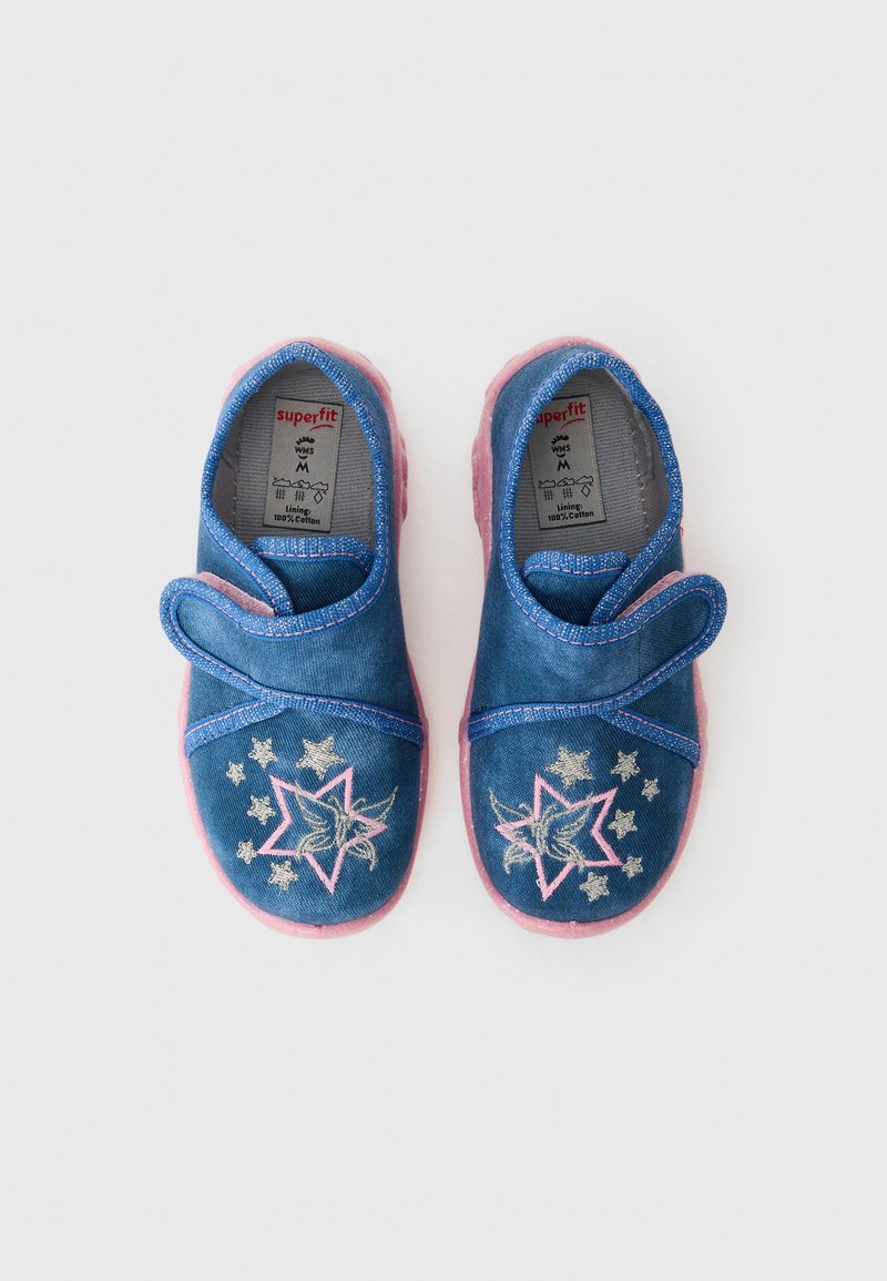 Blue denim shoes with pink accents, a Velcro strap, and embroidered star patterns in silver and pink. Soft, textured lining.