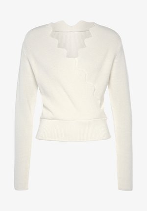 Weißer gerippter Strickpullover mit einem gewellten V-Ausschnitt und langen Ärmeln, der eine figurbetonte Taille und eine weiche Textur aufweist.