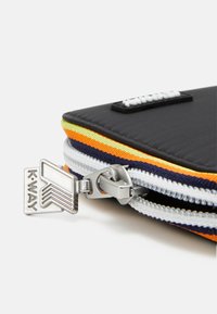 K-Way FLUY UNISEX - Portafoglio - black pure
