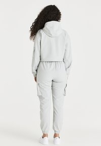 SIKSILK Træningsjakke - grey