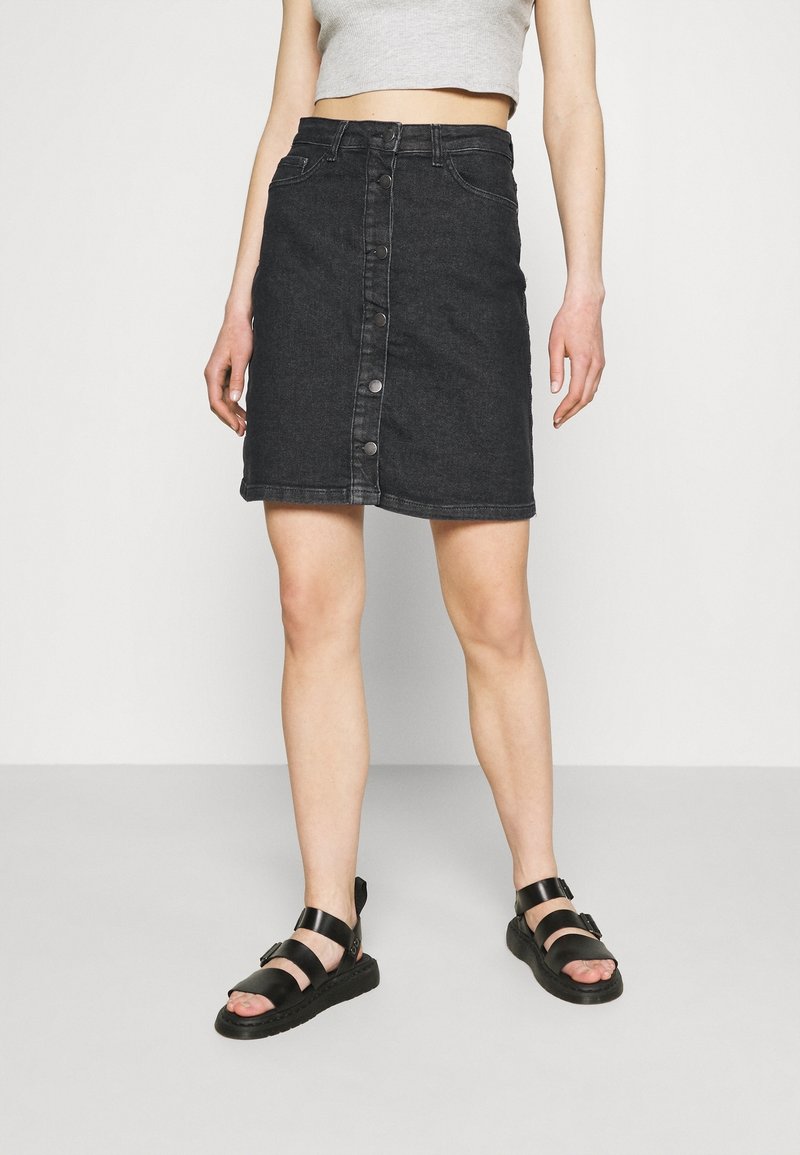 JDY Falda acampanada - black