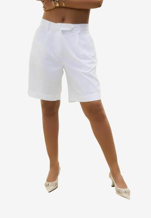 PETITE FIT - RICH CITY - Shorts - white