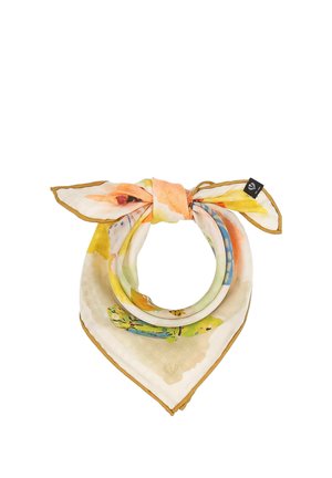 Könnyű négyzet alakú sál narancssárga, sárga és kék absztrakt virágmintákkal, laza csomóba kötve, arany szegéllyel és fekete márkajelzéssel.