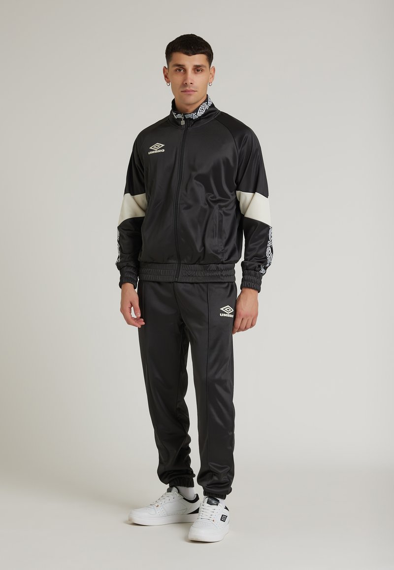 Umbro Chandal Camel Umbro Hombre Chándal Azul Marino (100