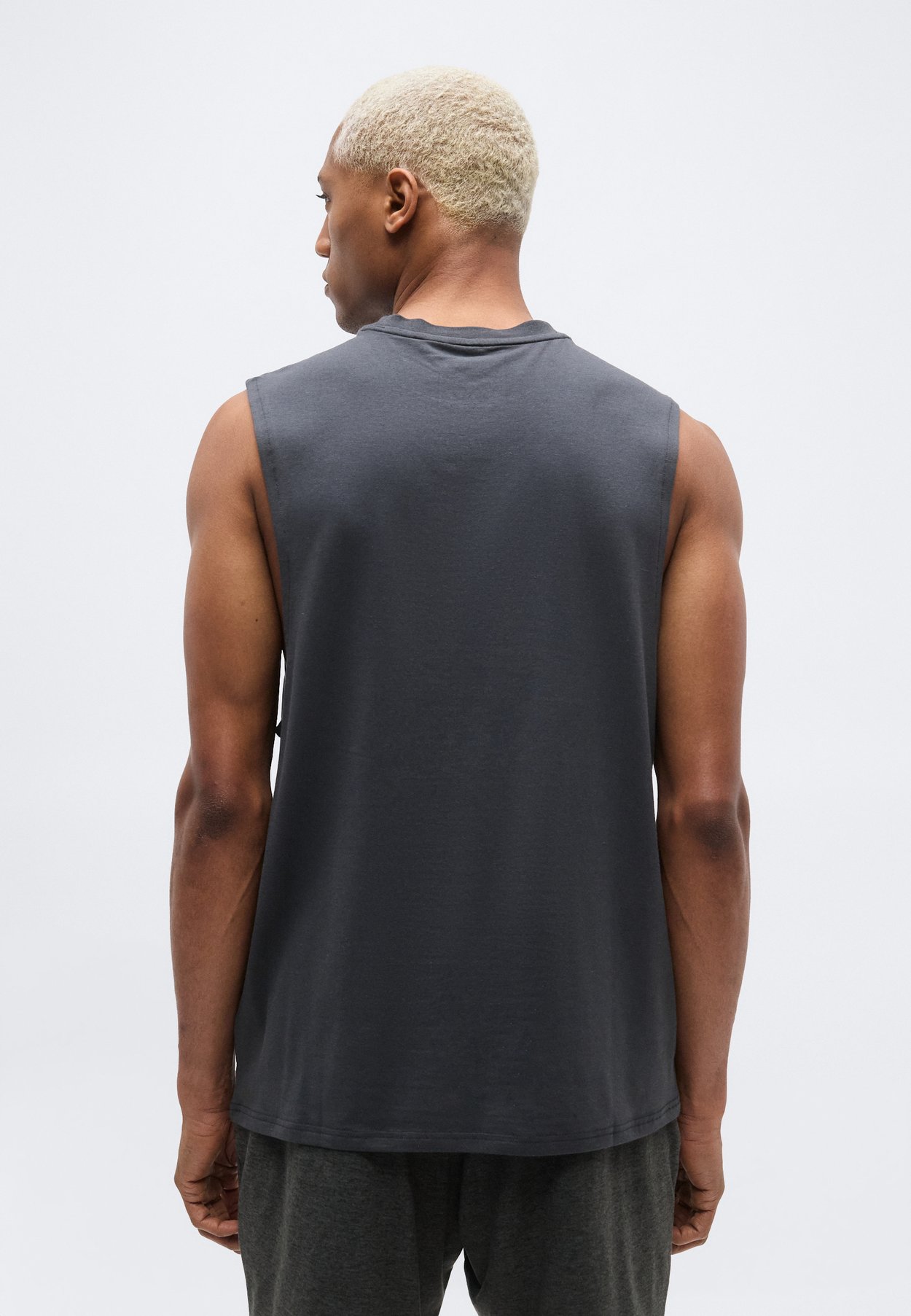 ATHLETE OFF DAY RELAXED TANK