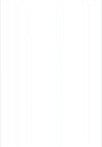 Femeie și fată zâmbind una alteia în timp ce stau la o masă în interior, ținând brioșe și purtând o conversație.