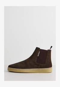 Geselecteerd, dk brown