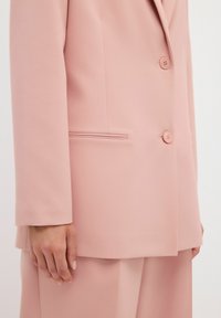 adL WITH POCKETS - Kurzmantel - powder