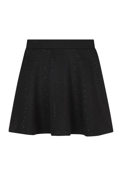 Gonna nera con un design perforato, dotata di una cintura larga e forma svasata. Il materiale sembra leggero con una texture liscia.