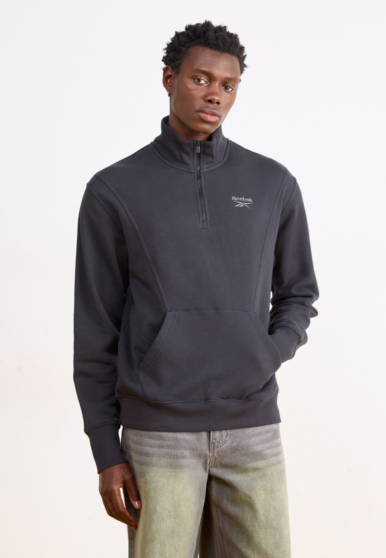 ICON QUARTER ZIP