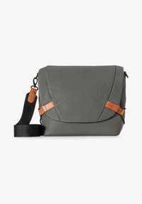 Unselected, gravity grey