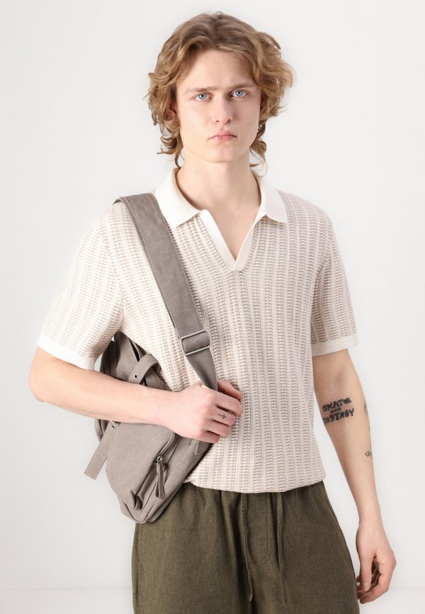 Cotton Texture Pull-On Short - Shorts4