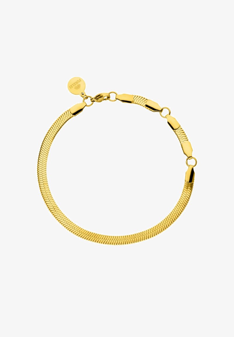 Goldfarbene Armbanduhr mit flexiblem Schlangenketten-Design, länglichen Gliedern, einem kleinen Anhänger und einem Karabinerverschluss.