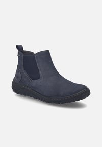 Stivali alla caviglia in pelle blu navy con pannelli laterali elastici, finitura testurizzata e suola in gomma, dotati di una linguetta per una facile calzata.