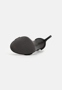Steve Madden JADELLE - Sandálias de salto alto - black