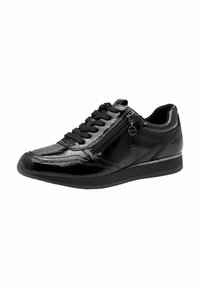 Svart lacklädersneaker med texturerad yta, snörning framtill, sidodragkedja och en låg, stabil svart sula.