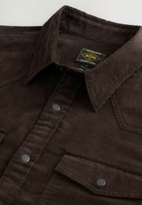 Unselected, chocolate brown