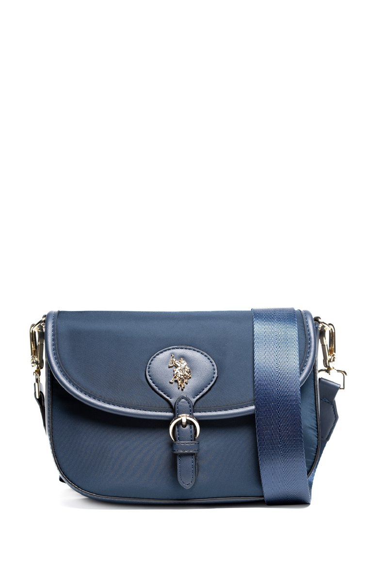 Borsa a tracolla blu navy realizzata in materiale resistente, con chiusura a patta, accessori dorati e una tracolla testurizzata. Superficie liscia con dettaglio del logo.