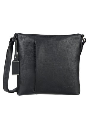 Borsa a tracolla nera in pelle con superficie texturizzata, chiusura con zip e tracolla regolabile. Presenta un piccolo cartellino rettangolare attaccato.