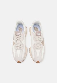 New Balance 327 UNISEX - Trainers - light grey/beige