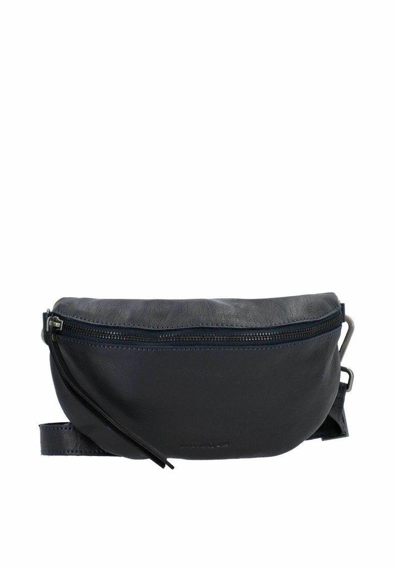 Leren marineblauwe heuptas met een ritssluiting aan de bovenkant, een gladde textuur en een slanke, afgeronde vorm. Voorzien van een verstelbare schouderband en minimale details.