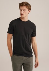 Basic T-shirt - black