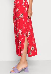 Vero Moda VMSIMPLY EASY SKIRT - Saia comprida - goji berry/freya