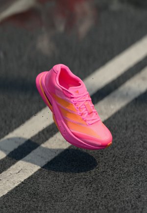 adidas Performance ADIZERO BOSTON 13 - Cestná bežecká obuv - lucid pink/lucid orange/iron metallic