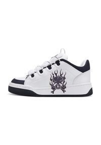 Ed Hardy FLIP LOW - FLAMING SKULL - Zapatillas skate - white/black