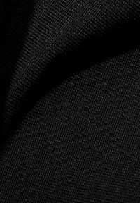 Thumbnail Image 5