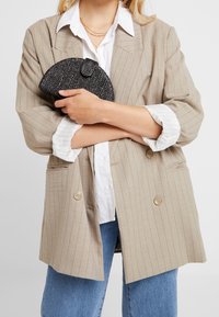 mint&berry Borsa a tracolla - black
