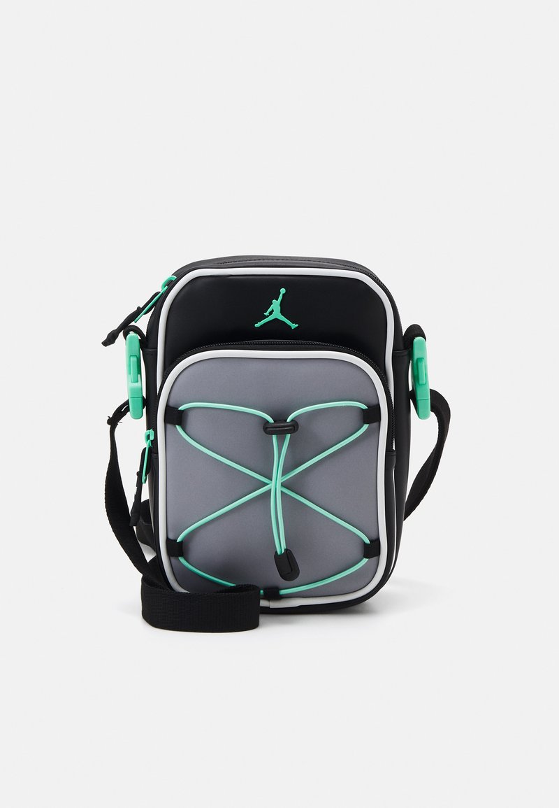 Jordan - FESTIVAL BAG - Bandolera - black/ghost green, Ampliar