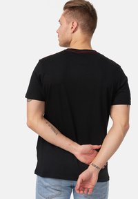 Lonsdale NORMALE PASSFORM TWO TONE - Tričko s potlačou - black
