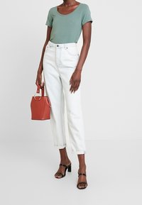 Anna Field Jednoduché tričko - khaki