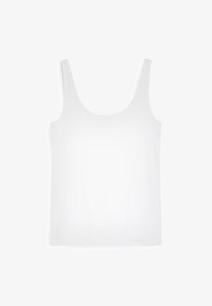 Witte tanktop met een ronde hals en brede schouderbanden. Gemaakt van zachte stof met een gladde textuur. Geen extra patronen of accenten.