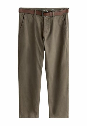 Pantaloni kaki cu croială dreaptă, dintr-un material elastic din bumbac amestecat, având buzunare înclinate și o centură din piele maro.
