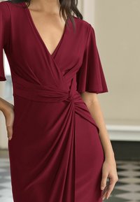 Lipsy SHORT SLEEVE SLINKY BRIDESMAID  REGULAR FIT - Maxi šaty - berry red