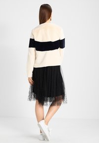 Object Vinterjakker - off-white