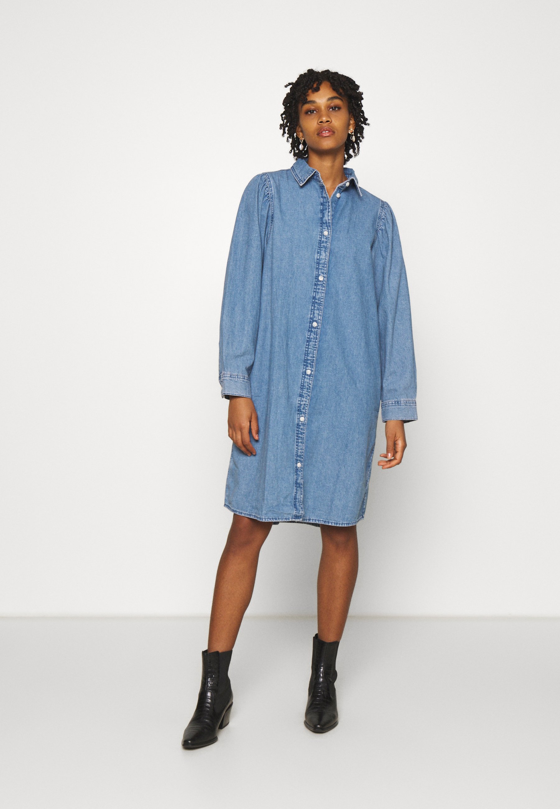 monki denim shirt dress Big sale - OFF 68%