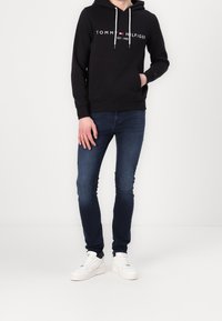 Tommy Hilfiger Bluza z kapturem