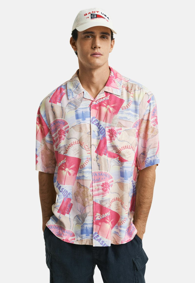 Korte mouwen overhemd met knopen, gemaakt van een lichtgewicht stof, met een pastelgekleurde patroon en resortgraphics in roze, blauw en crème.