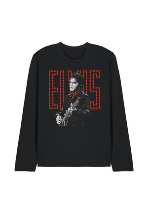 Schwarzes langärmeliges Hemd mit rotem, gepunktetem "ELVIS"-Schriftzug und einem schwarz-weißen Bild eines Mannes, der Gitarre spielt, auf der Vorderseite.